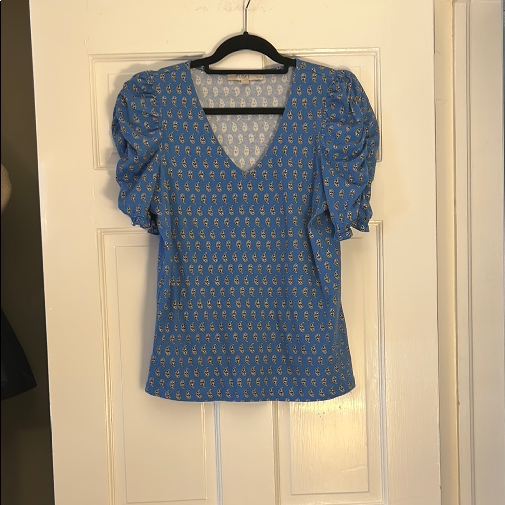 LOFT Blue Puff Sleeve Top